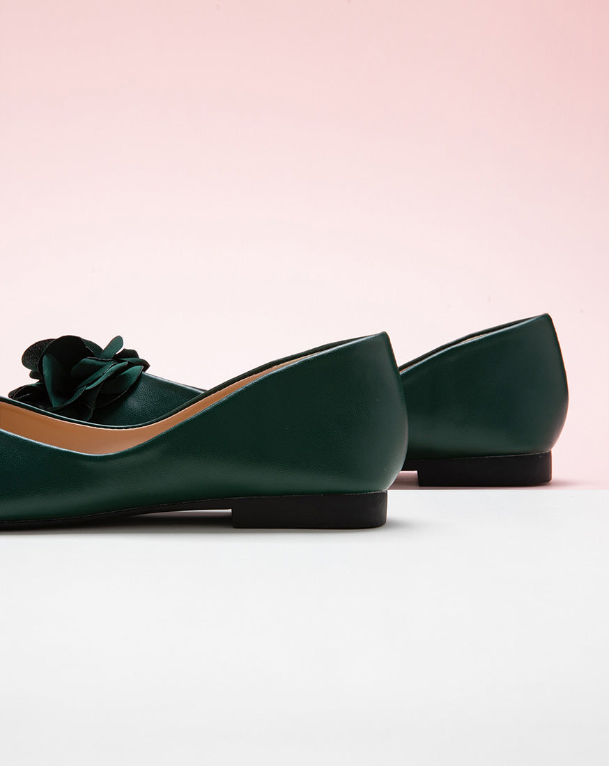 Dark green best sale flats womens